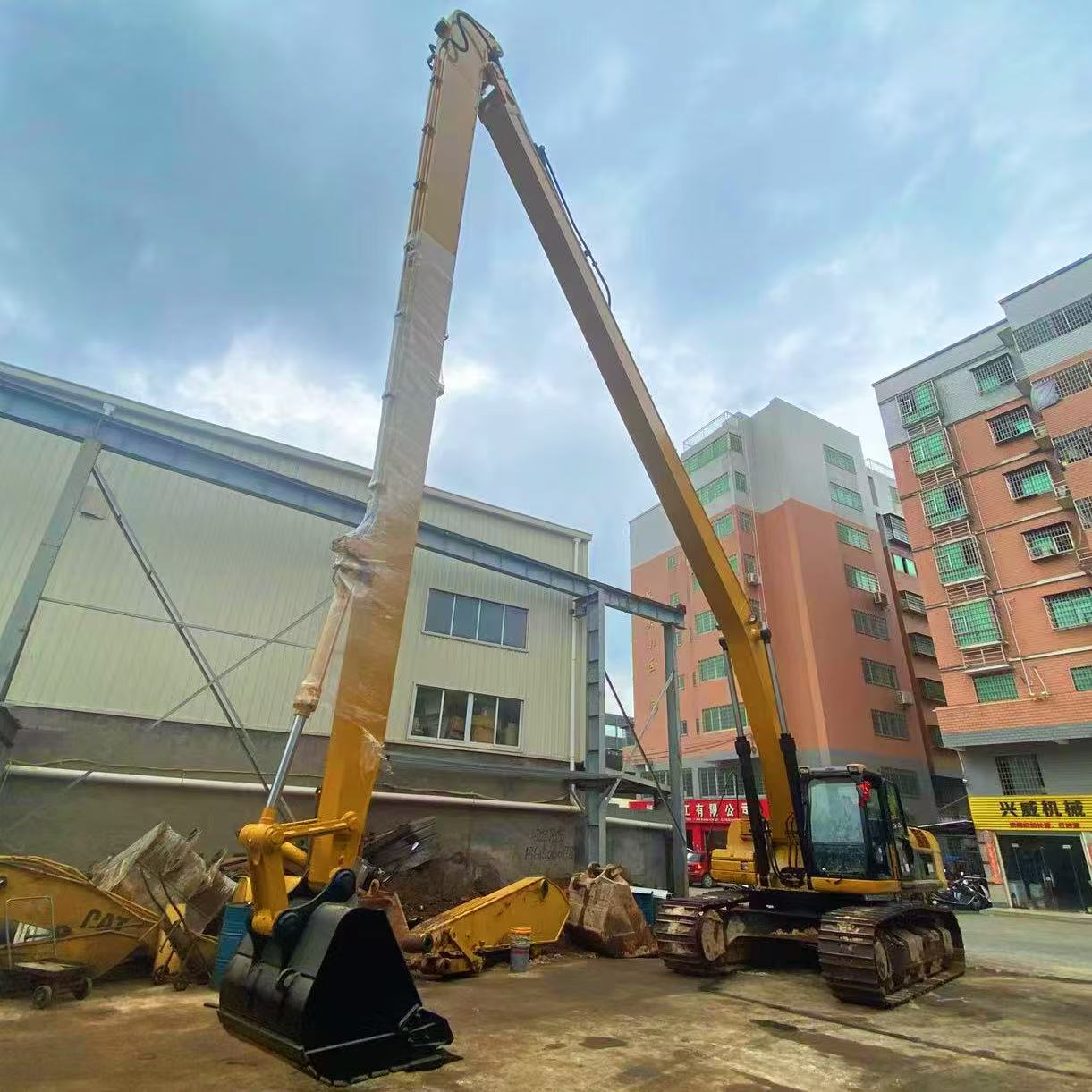 Customized Exacvator Super Long Reach Arm 25m Heavy Duty CAT336