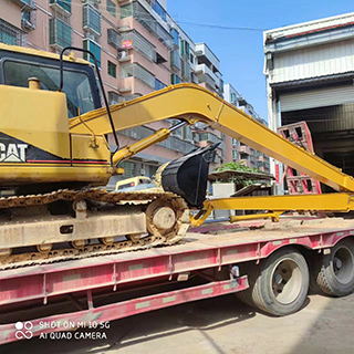 CAT E100 Excavator Long Reach Boom | Custom Extended Arm for Municipal & Light Dredging Work
