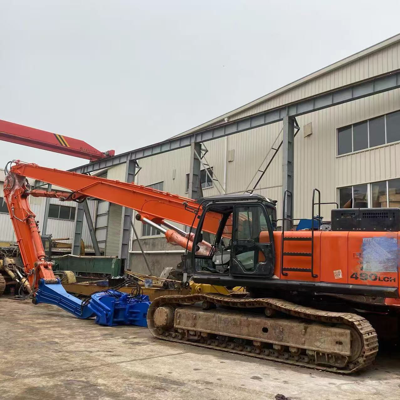 用于基础工程的定制型 ZX490 重型挖掘机打桩臂